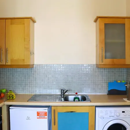 Emerald Escape Flat Near Ifsc