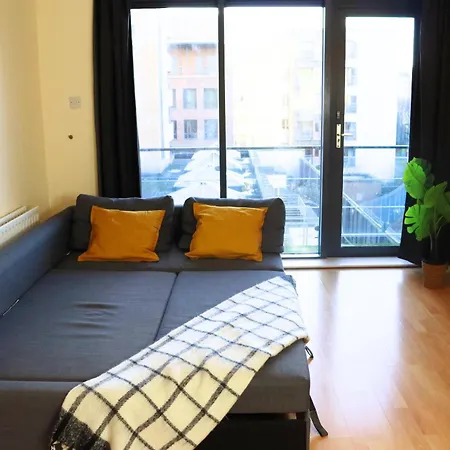 Emerald Escape Flat Near Ifsc 아파트 *